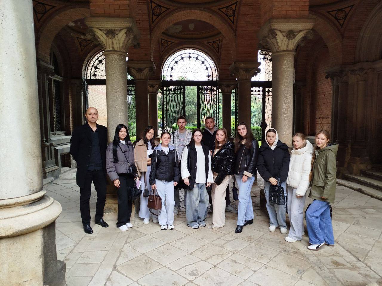 «Від духовного центру до освітнього осередку»